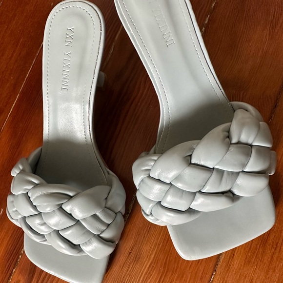 Women’s Braided Sandals - Picture 4 of 4